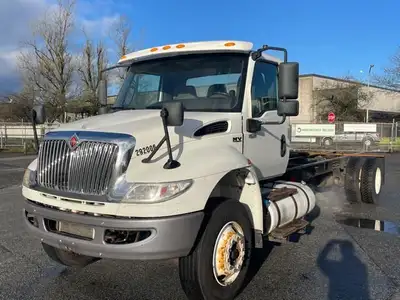 Stock #: V292006 Single Axle Cab & Chassis, Cummins B6.7 engine (300/300) HP, Allison (Auto) transmi...