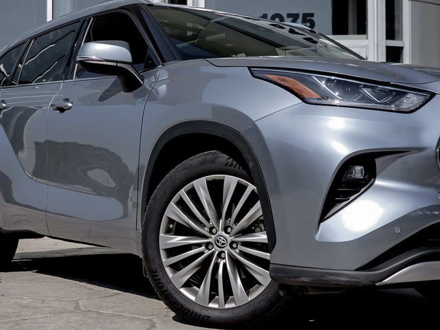 2020 Toyota Highlander Limited Trim-Platinum Pkg | AWD | Safety  in Cars & Trucks in City of Toronto - Image 3