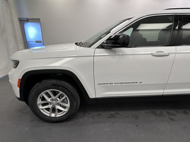 2025 Jeep Grand Cherokee L Laredo - Heated Seats in Cars & Trucks in Lethbridge