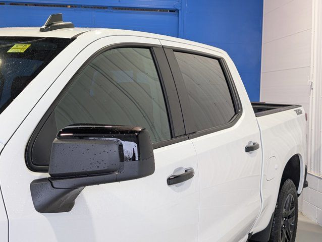 2025 Chevrolet Silverado 1500 LT Trail Boss- Protection Pkg in Cars & Trucks in Barrie - Image 3