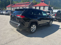 Adaptive Cruise Control, Back-Up Camera, Bluetooth Connection, Keyless Entry, LED Headlights, Privac... (image 2)