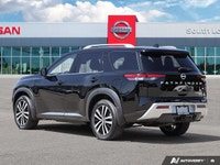 Recent Arrival! 4WD. 2024 Nissan Pathfinder Platinum 4D Sport Utility Black 9-Speed Automatic 4WD 3.... (image 4)