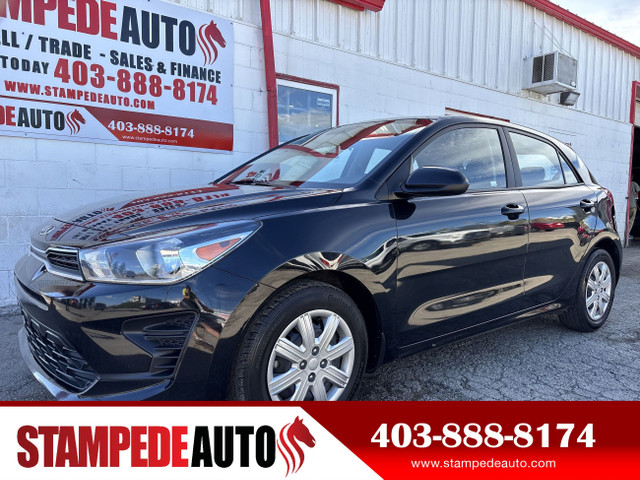 2021 Kia Rio 5-Door LX+ | HATCHBACK | FUEL EFFICIENT in Cars & Trucks in Calgary