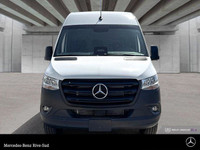 Mercedes-Benz Rive-Sud, la destination Mercedes-Benz par excellence. Bienvenue en première classe. D... (image 7)