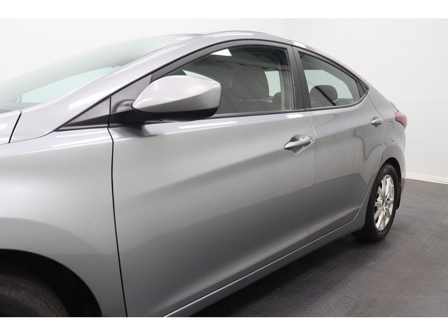 2015 Hyundai Elantra GL, CRUISE CONTROLE, SIEGES CHAUFFANT, AC in Cars & Trucks in Longueuil / South Shore - Image 3