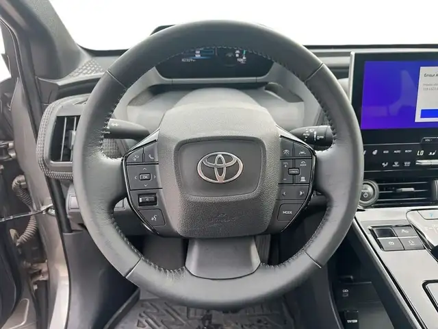 2023 TOYOTA BZ4X XLE AWD in Cars & Trucks in Stratford - Image 13