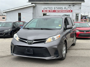 2018 Toyota Sienna LE