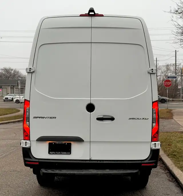 2021 Mercedes-Benz Sprinter Cargo 3500XD High Roof V6 170" DIESE in Cars & Trucks in City of Toronto - Image 5