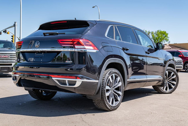 2021 Volkswagen Atlas Cross Sport Execline | LEATHER | NEW TIRES in Cars & Trucks in Edmonton - Image 2