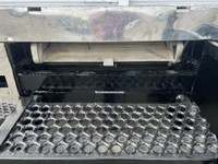 FORD F-550 XL REEFER 2004 DIESEL CARGO ET REEFER EN AVANT COFFRE ET RANGEMENTEN BONNE CONDITION DISP... (image 6)
