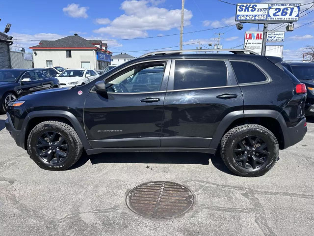 2016 JEEP Cherokee Trailhawk in Cars & Trucks in Laval / North Shore - Image 4