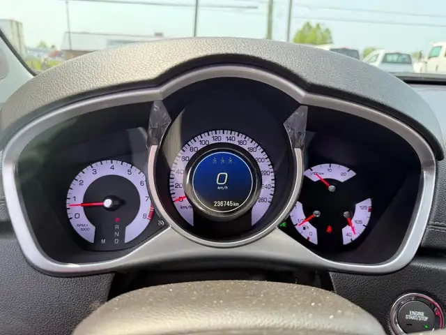 2012 Cadillac SRX Luxury / BRAND NEW HEADLIGHTS / BRAND NEW TIR in Cars & Trucks in Ottawa - Image 12