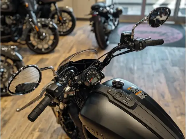 2025 Indian Motorcycle Sport Scout Sixty Limited // Black Smoke in Street, Cruisers & Choppers in Winnipeg - Image 9