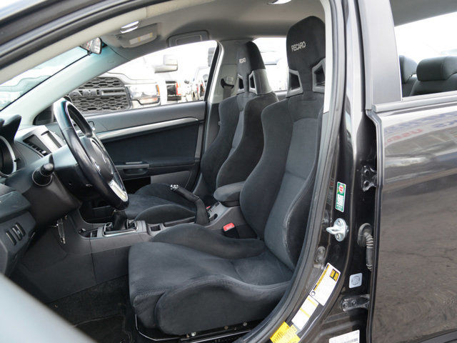 2010 Mitsubishi Lancer Evolution GSR AWD, 5-Spd Manual dans Autos et camions  à Calgary - Image 2