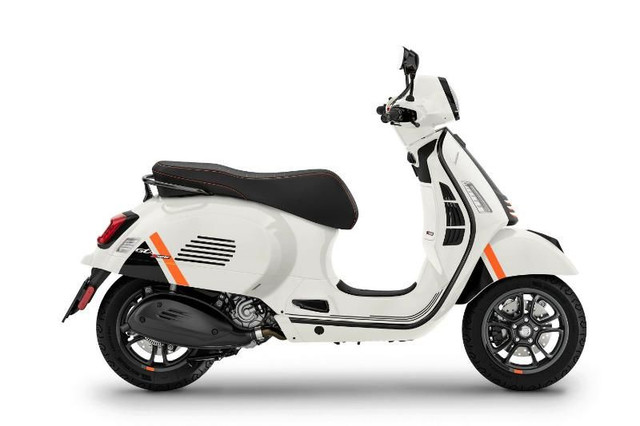 2024 PIAGGIO GTS 300 HPE Super Sport in Scooters & Pocket Bikes in Saguenay