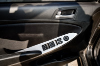Low Mileage, Bluetooth, Heated Seats, SiriusXM, Steering Wheel Audio Control, Air Conditioning! 6 LO... (image 9)