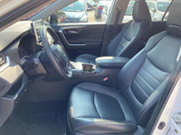 2022 Toyota RAV4 XLE - In White - All Wheel Drive - Touch screen - Backup camera - Premium leather -... (image 9)