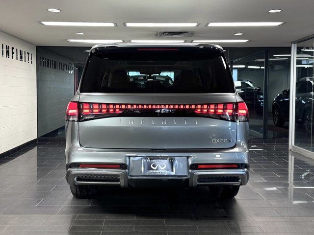 2025 INFINITI QX80 LUXE in Cars & Trucks in Calgary - Image 4