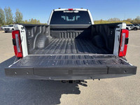 ENGINE: 6.7L HIGH OUTPUT POWER STROKE V8 DIESEL -inc: Turbo diesel B20 manual push-button engine-exh... (image 5)
