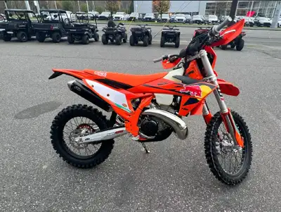 APPLY NOW: https://www.ridecollective.ca/get-pre-approved 2025 KTM 300 XC-W RED BULL is a high-perfo...