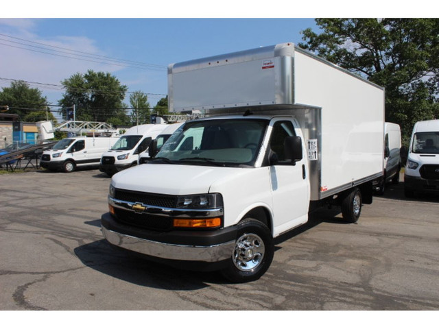 2025 Chevrolet Express CUBE 14 PIEDS DECK 6.6 L / 11 KM / ROUE S in Cars & Trucks in Laval / North Shore - Image 4