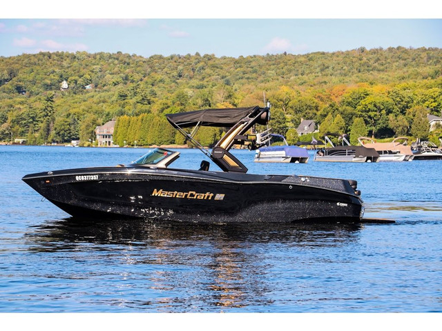  2022 Mastercraft XT 22 in Powerboats & Motorboats in Québec City - Image 2