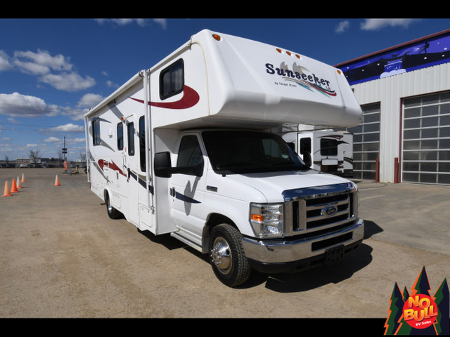 Class C w/ Storage Galore & Loft Bunk - $175/wk in RVs & Motorhomes in Edmonton