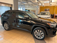 2024 Toyota RAV4 XLE upgrade disponible maintenant