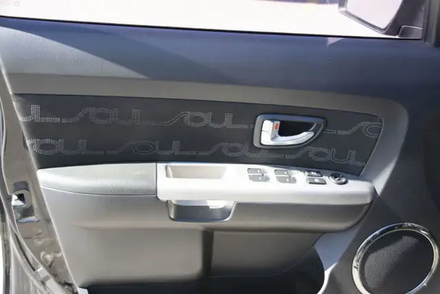 2012 KIA SOUL in Cars & Trucks in Oshawa / Durham Region - Image 13