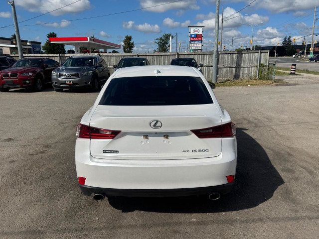 2016 Lexus IS 300 AWD, ONLY 117KMS, ONE OWNER, CERTIFIED in Cars & Trucks in London - Image 4