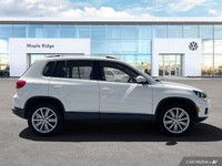 This Volkswagen Tiguan boasts a Intercooled Turbo Premium Unleaded I-4 2.0 L/121 engine powering thi... (image 5)
