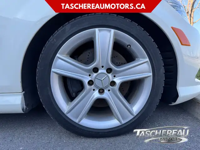 2011 Mercedes-Benz C-Class dans Autos et camions dans Longueuil/Rive Sud - Image 7