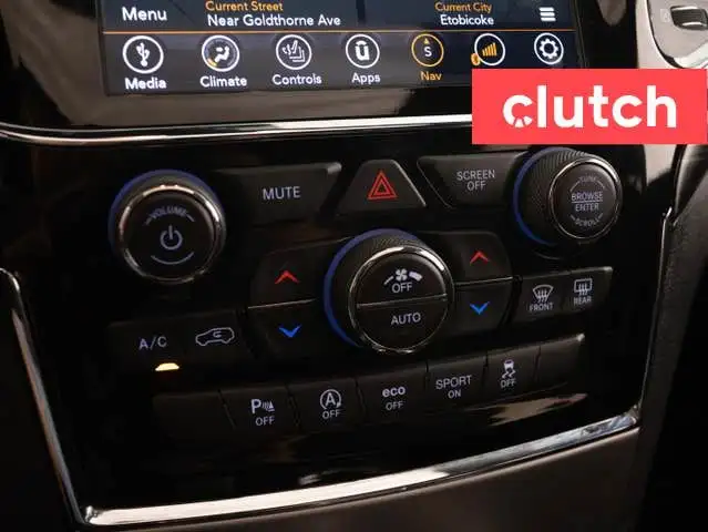 2020 Jeep Grand Cherokee Laredo Altitude 4x4 w/ Apple CarPlay &  in Cars & Trucks in Ottawa - Image 36