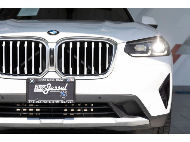 2022 BMW X3 xDrive30i in Cars & Trucks in Vancouver - Image 4