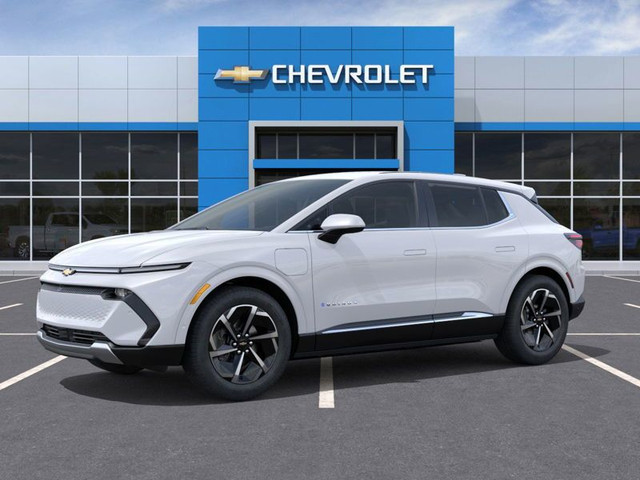 2025 Chevrolet Equinox EV 2LT in Cars & Trucks in City of Montréal - Image 2