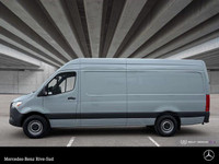 Mercedes-Benz Rive-Sud, la destination Mercedes-Benz par excellence. Bienvenue en première classe. D... (image 1)