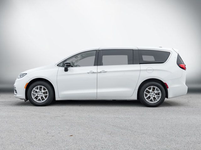 2024 Chrysler Pacifica Touring-L | Clean Carfax | Alloy Wheels in Cars & Trucks in Hamilton - Image 3