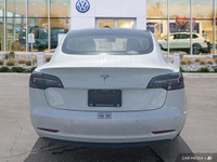 This Tesla Model 3 boasts a Electric engine powering this Automatic transmission. Window Grid Antenn... (image 3)
