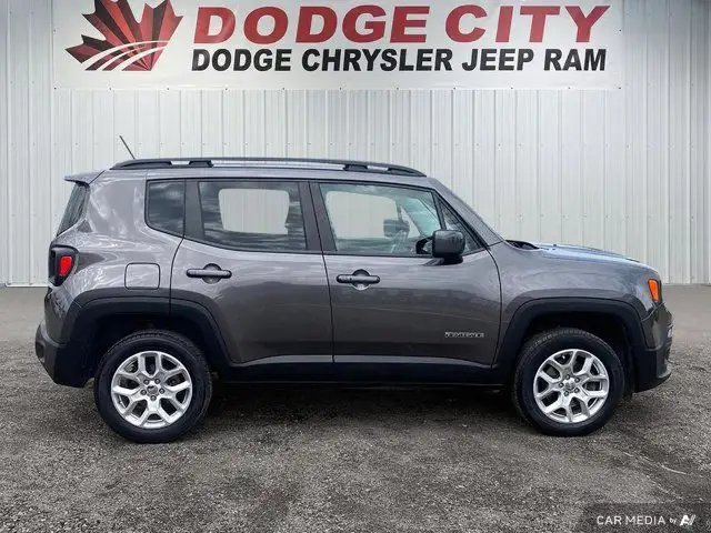 2016 Jeep Renegade North in Cars & Trucks in Saskatoon - Image 8