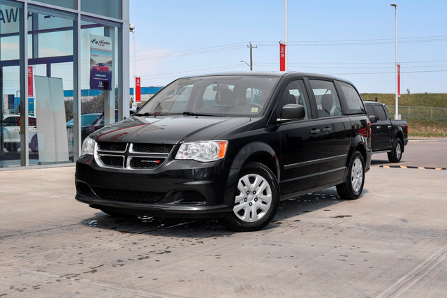 2016 Dodge Grand Caravan SE/SXT in Cars & Trucks in Calgary - Image 2
