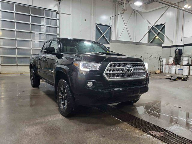 2017 Toyota Tacoma TRD Sport V6 4X4 LWB in Cars & Trucks in Strathcona County - Image 3