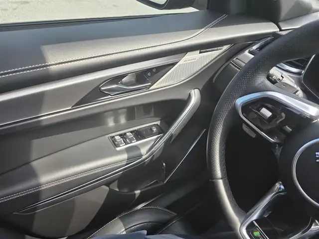 2023 Jaguar F-PACE P250 AWD S in Cars & Trucks in Oshawa / Durham Region - Image 16