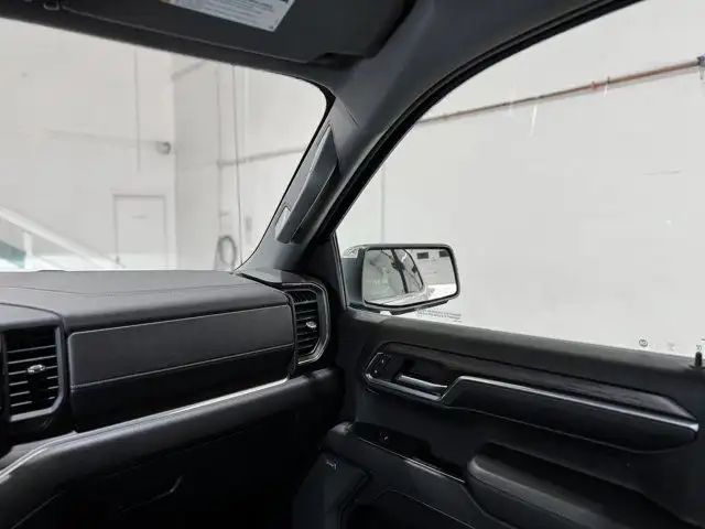 2024 GMC Sierra 1500 SLT | No Accidents | Remote Start | Leather in Cars & Trucks in Grande Prairie - Image 28