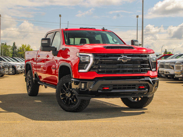 2025 Chevrolet Silverado 3500HD LT in Cars & Trucks in Edmonton - Image 2