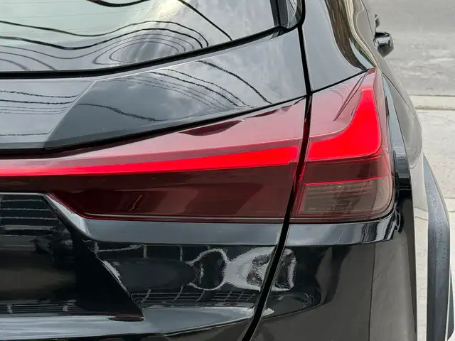 2019 Lexus UX 250h F SPORT | RED LEATHER | HYBRID in Cars & Trucks in City of Toronto - Image 8
