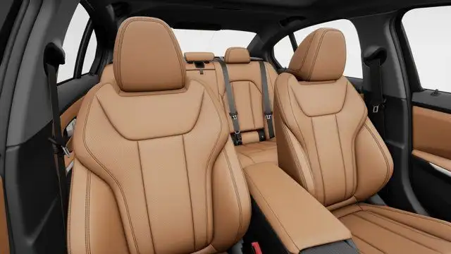 2025 BMW 3 Series 330i xDrive in Cars & Trucks in Laval / North Shore - Image 14