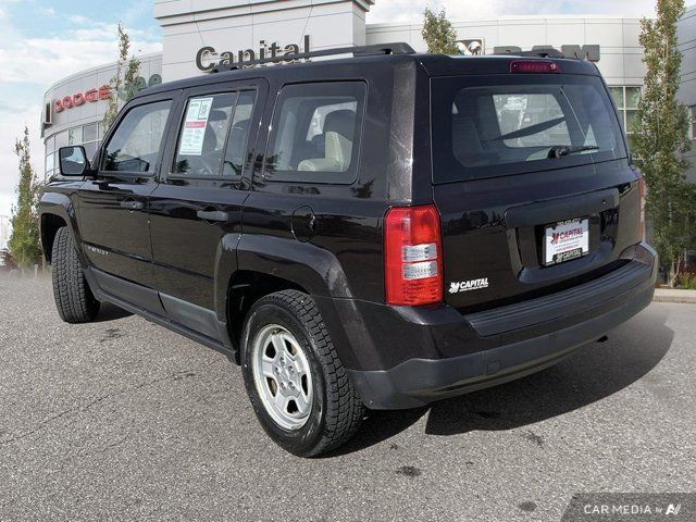 2014 Jeep Patriot Sport | 5-Speed Manual | in Cars & Trucks in Edmonton - Image 4