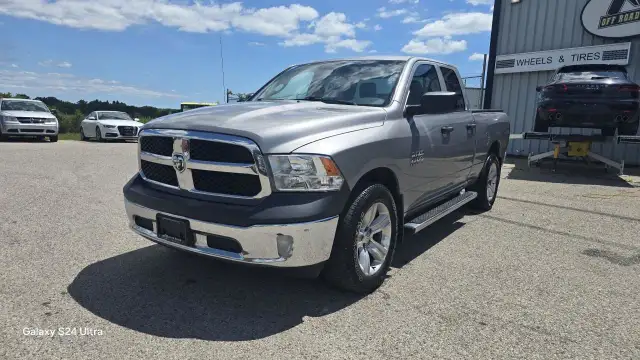 2019 RAM 1500 Classic ST dans Autos et camions dans London - Image 2