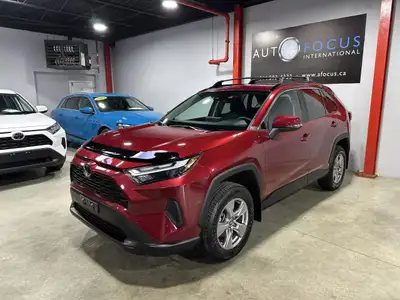 2023 Toyota RAV4 XLE AWD AUTO - CAMÉRA DE RECULONS - TOIT OUVRANT - JANTES EN ALUMINIUM NIV: 2T3R1RF...