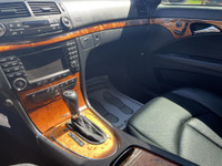 NO ACCIDENT HISTORY This 2007 Mercedes-Benz E-Class Sedan is a stylish and reliable choice with its... (image 9)
